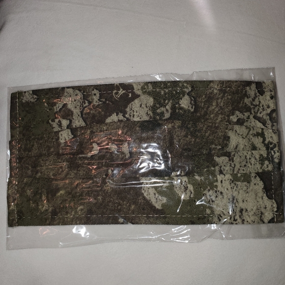 Camo face mask - Picture 1 of 4
